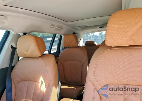 2025 BMW X7 xDrive40I z USA, uszkodzony, nr VIN 5UX23EM08S9Y94026